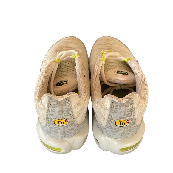 Nike Air Max Plus TN Youth Size 7Y Running Athletic Shoes Sneakers White Yellow - Picture 3 of 6